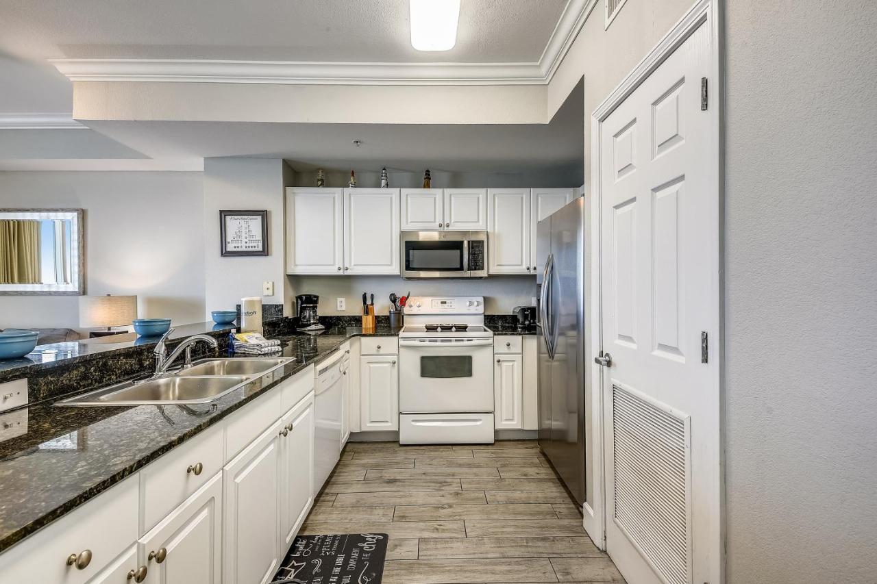 Tidewater #1704 By Book That Apartment *