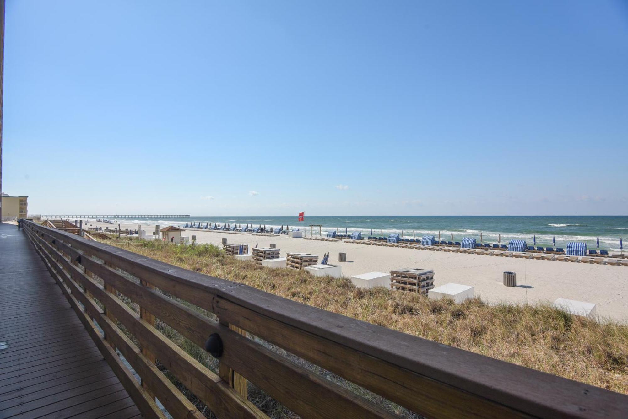 Tidewater #1704 By Book That Apartment *