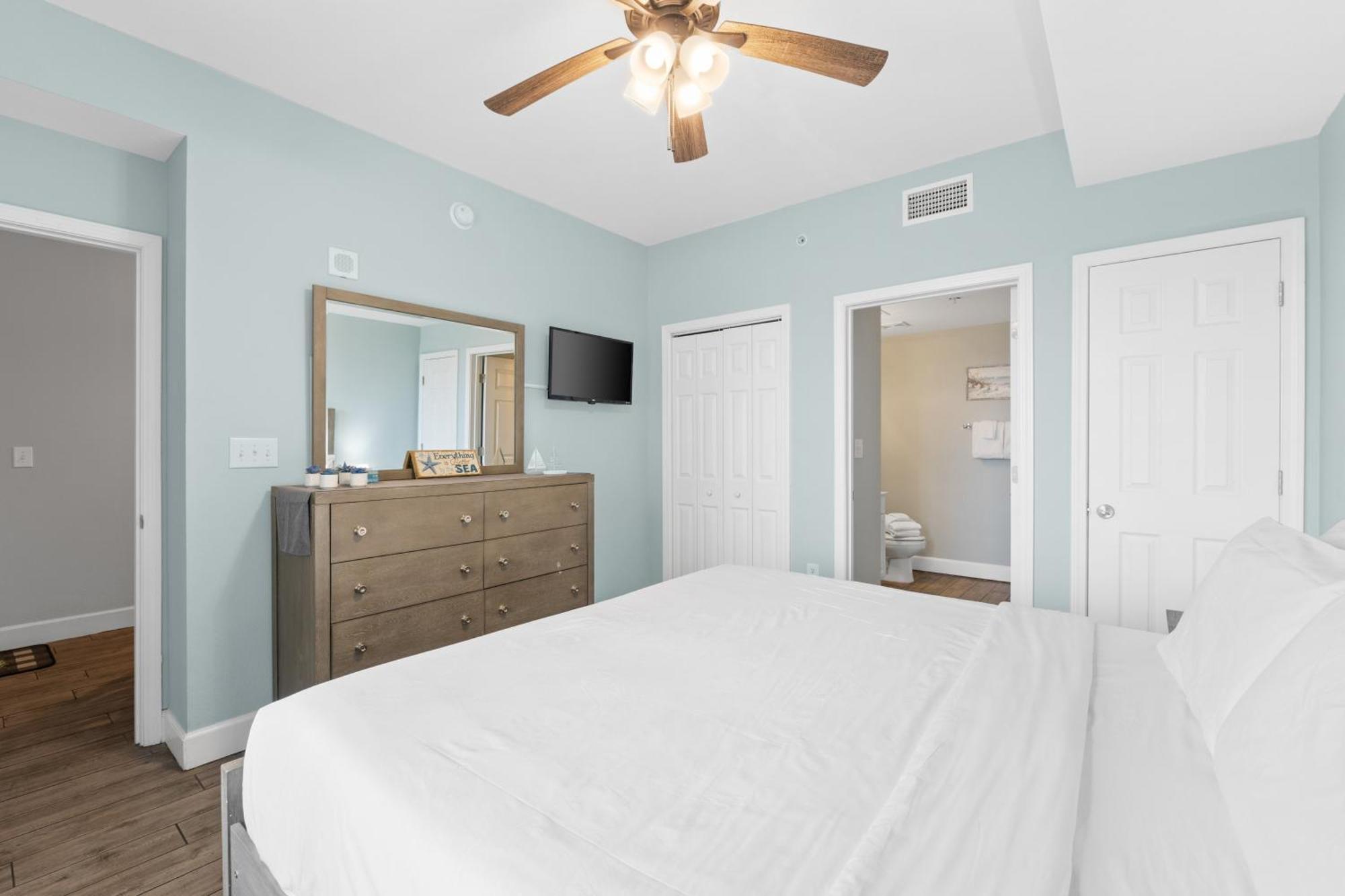 Tidewater #1704 By Book That Apartment Panama City Beach
